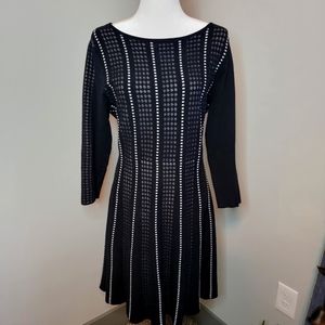 NWT Black and white half sleeve cotton dress - sz large